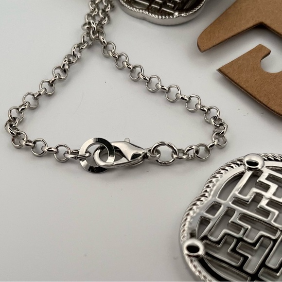 Cracker Barrel Silver Celtic Knot Necklace - Picture 6 of 7